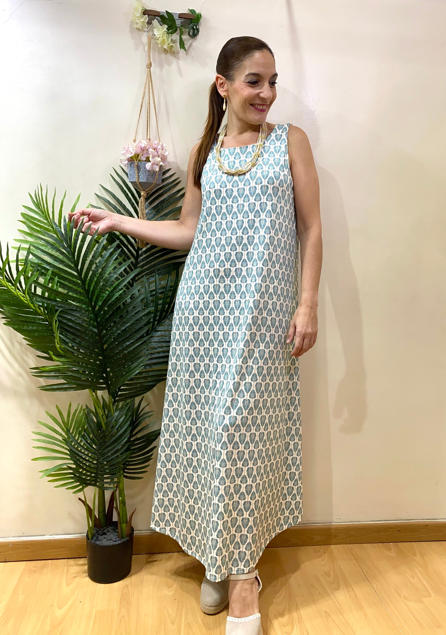 Vestido fluido piñas