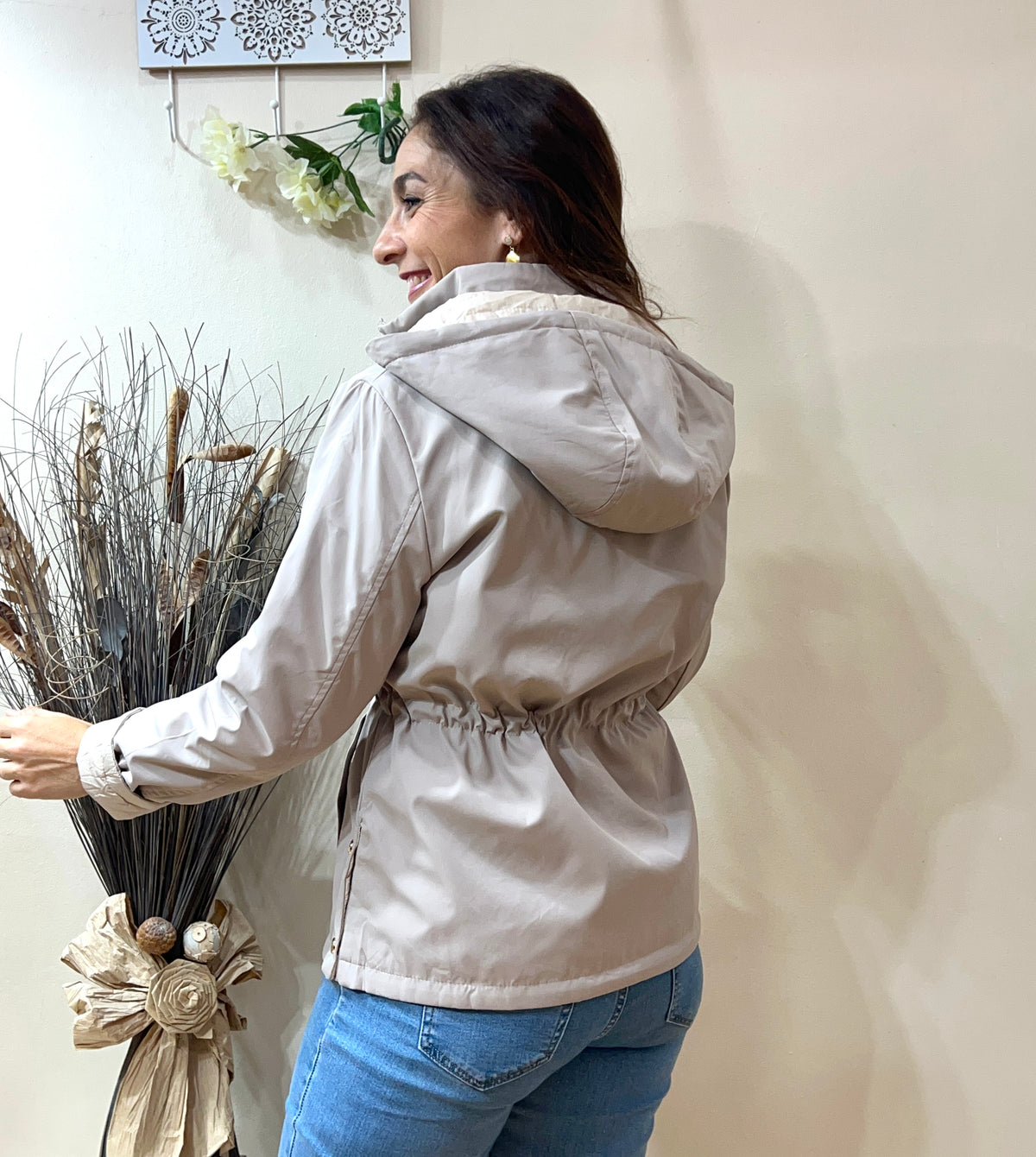 Chaquetón con lazada