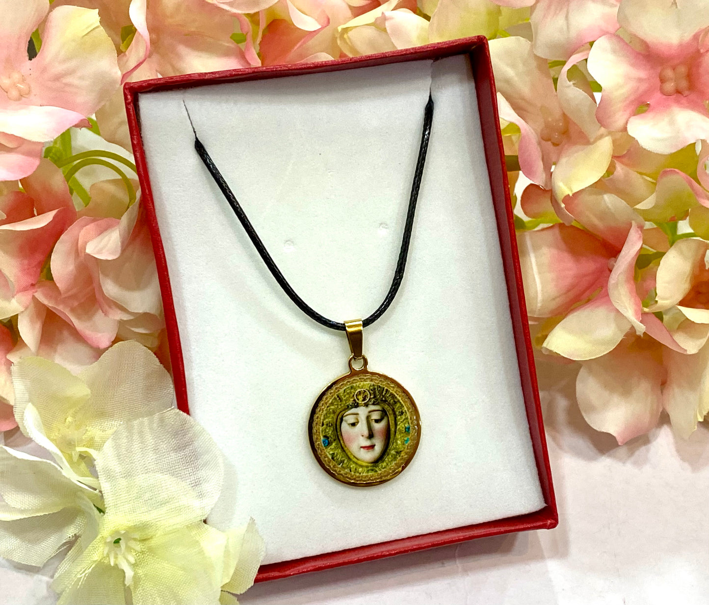 Collar con foto Virgen del Rocío