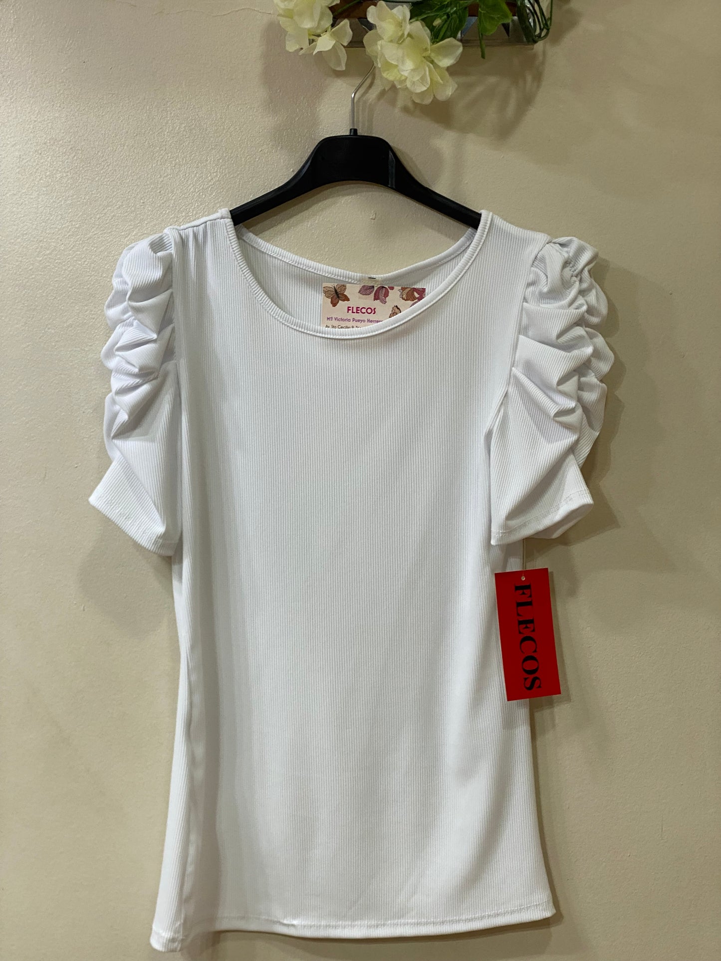 Camiseta manga fruncida