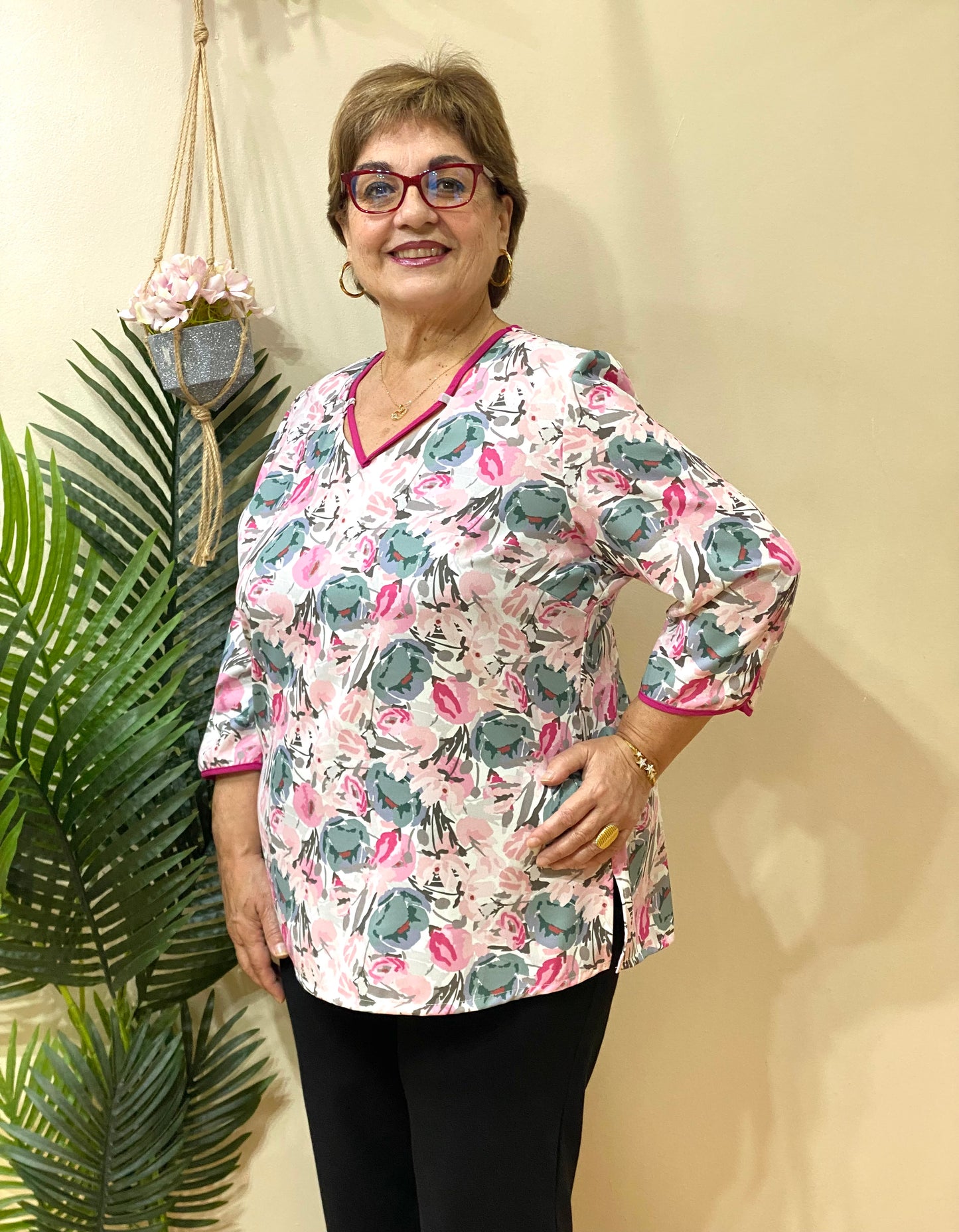 Blusa escote presilla