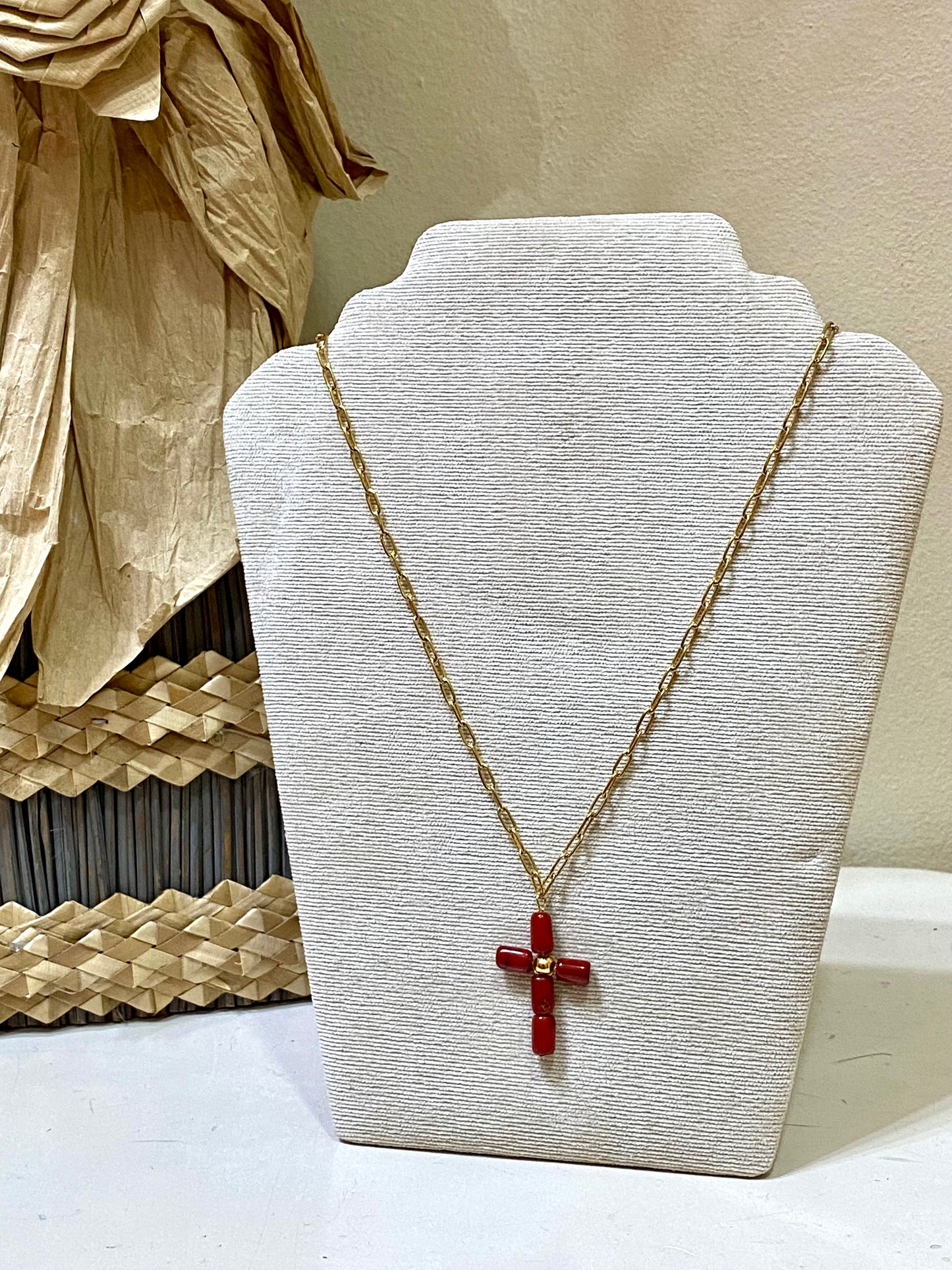 Collar acero cruz coral