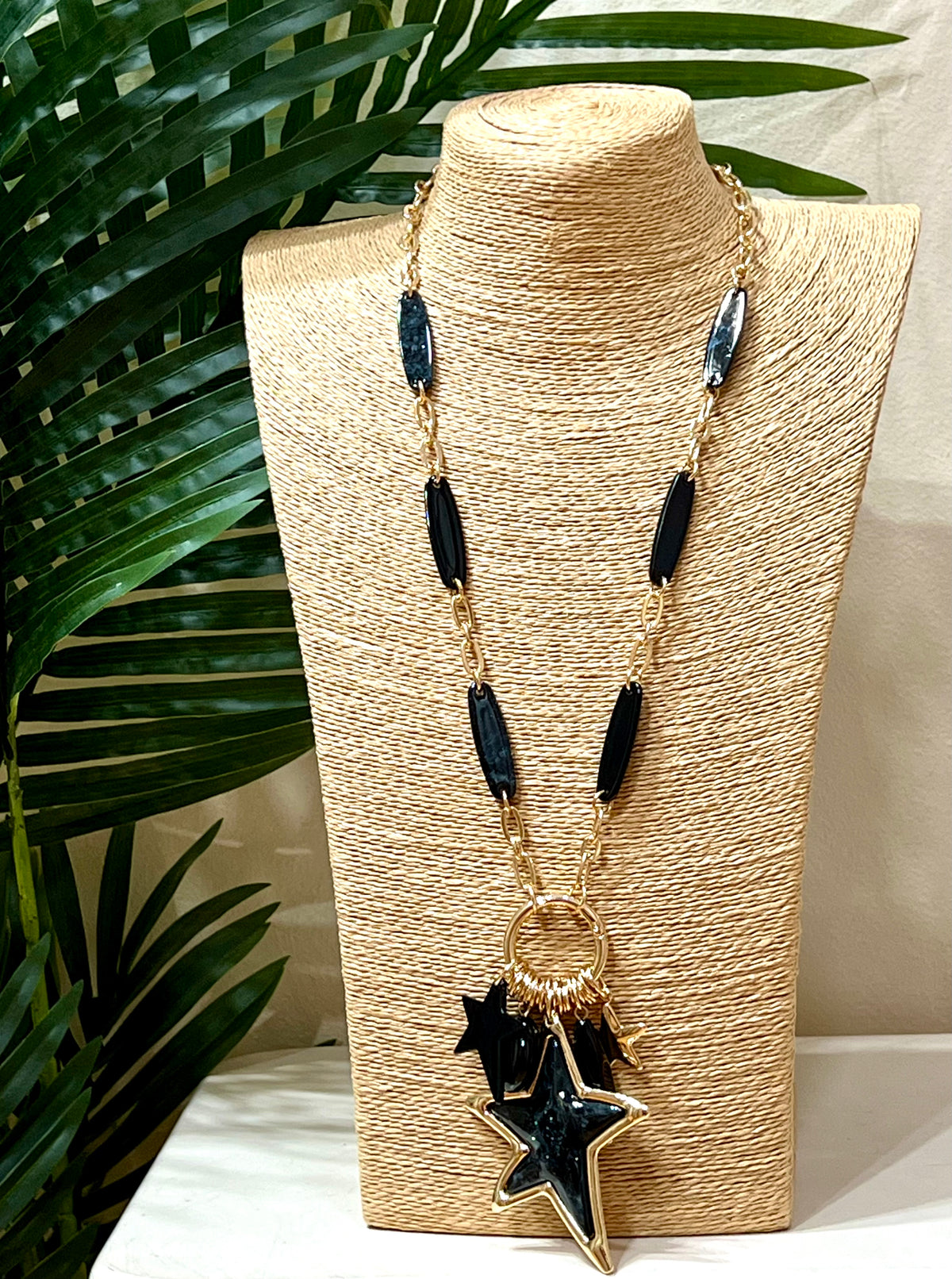 Collar largo con estrella maxi