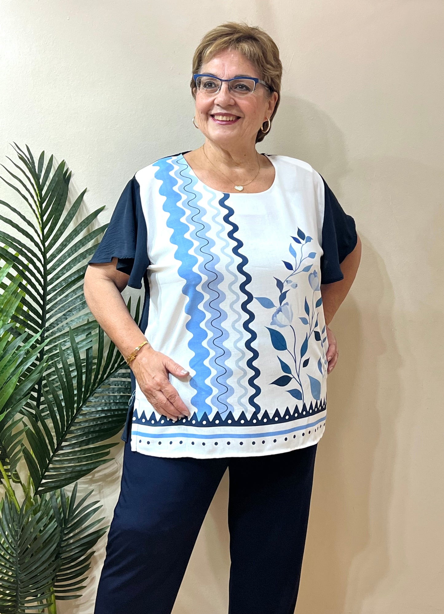 Blusa zig-zag y flor