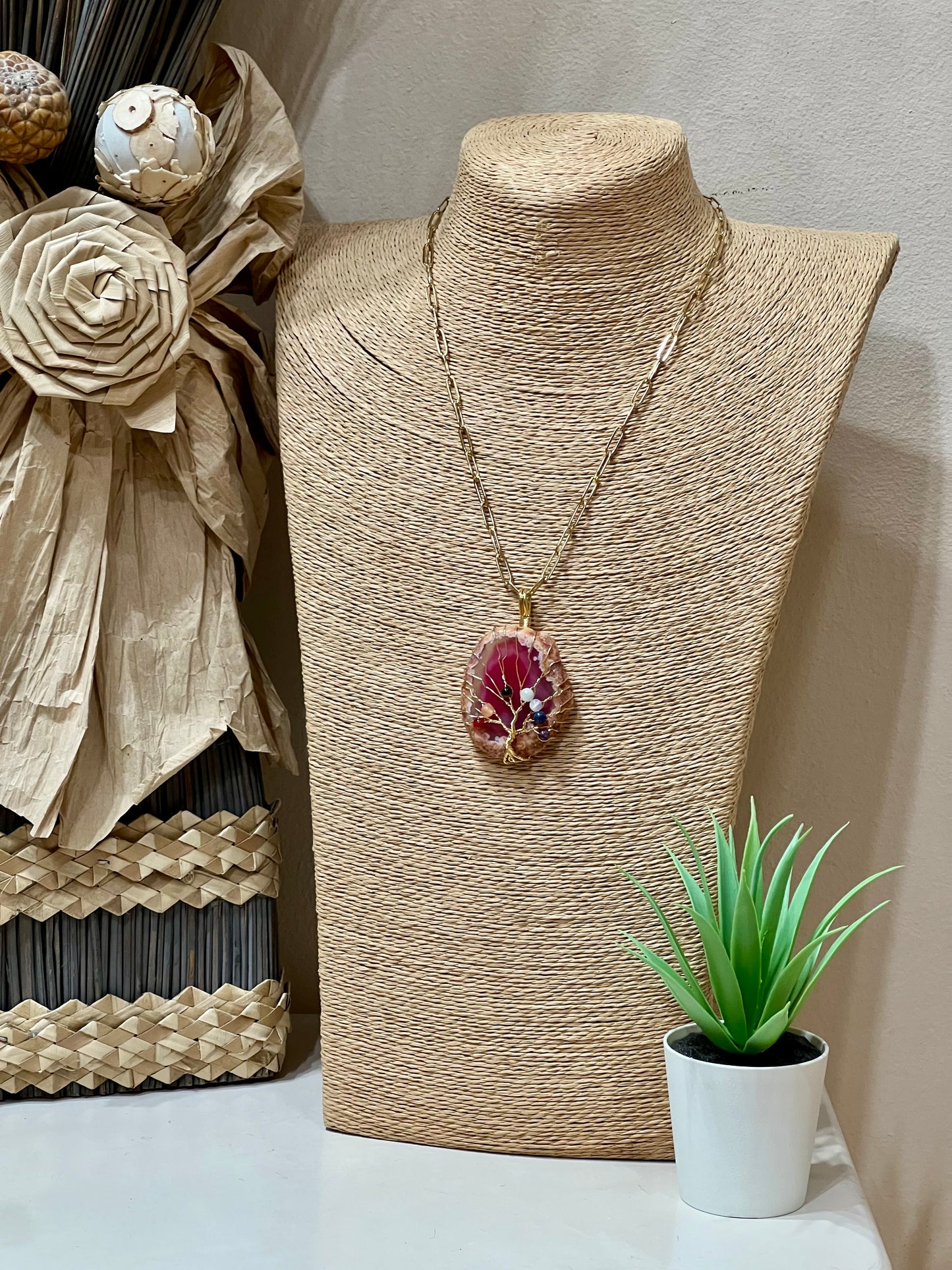 Collar acero piedra y árbol