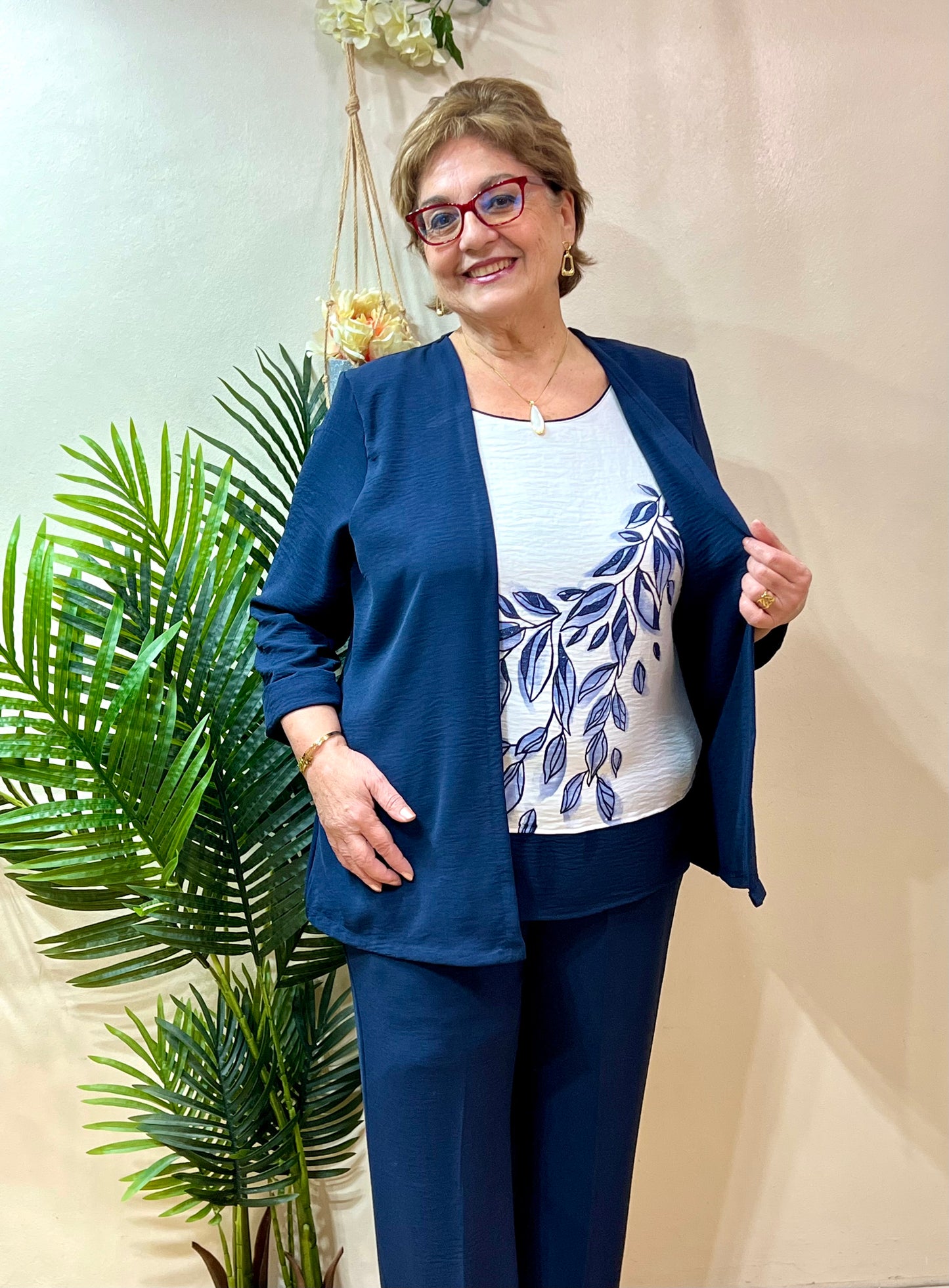 Chaqueta con blusa unida