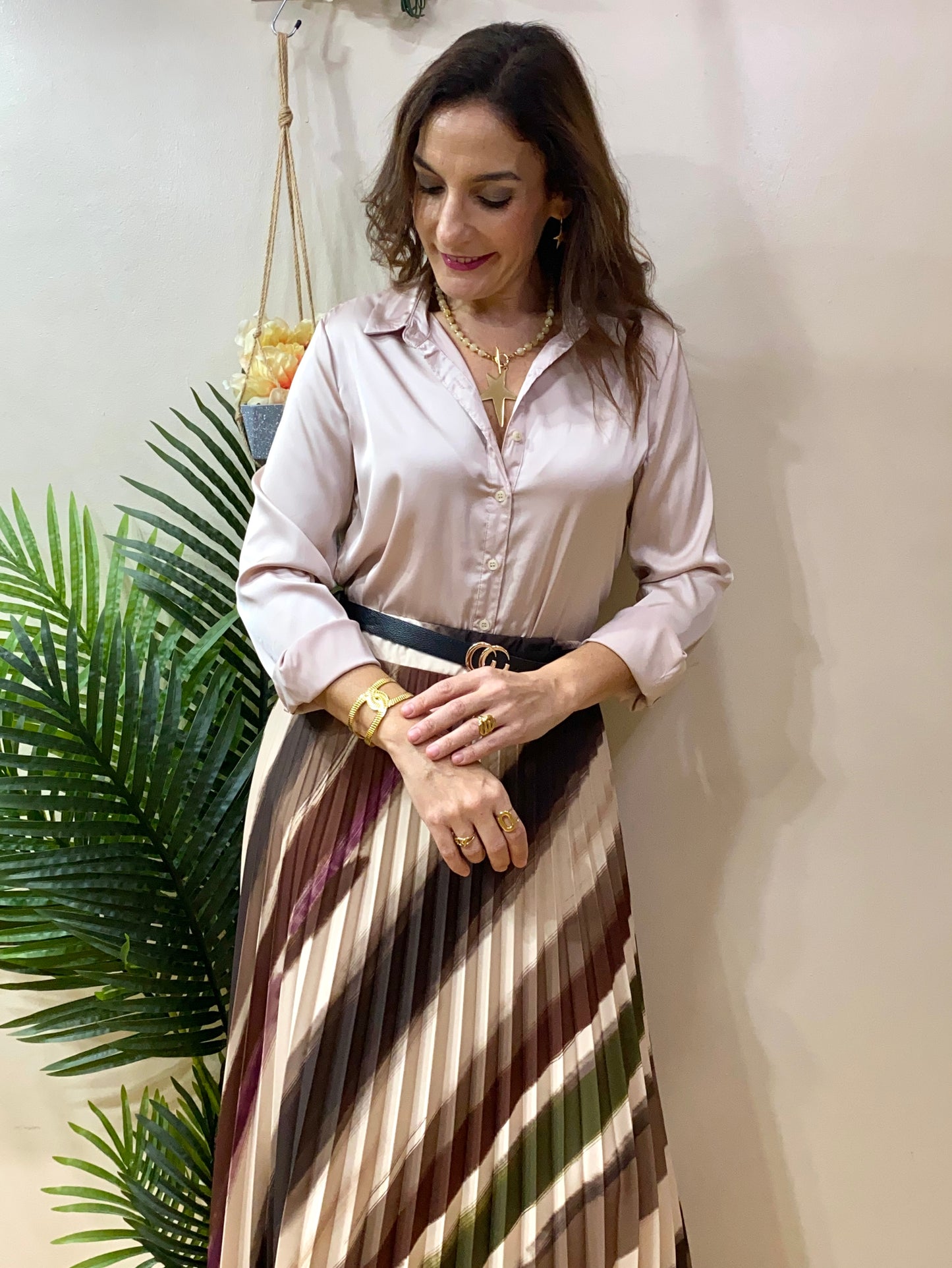 Blusa satinada champán