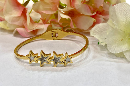 Brazalete cuatro estrellas