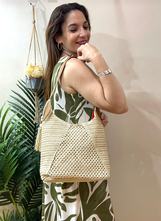 Bolso rafia triángulo central