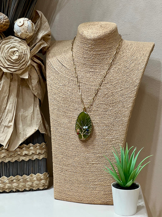 Collar acero piedra y árbol