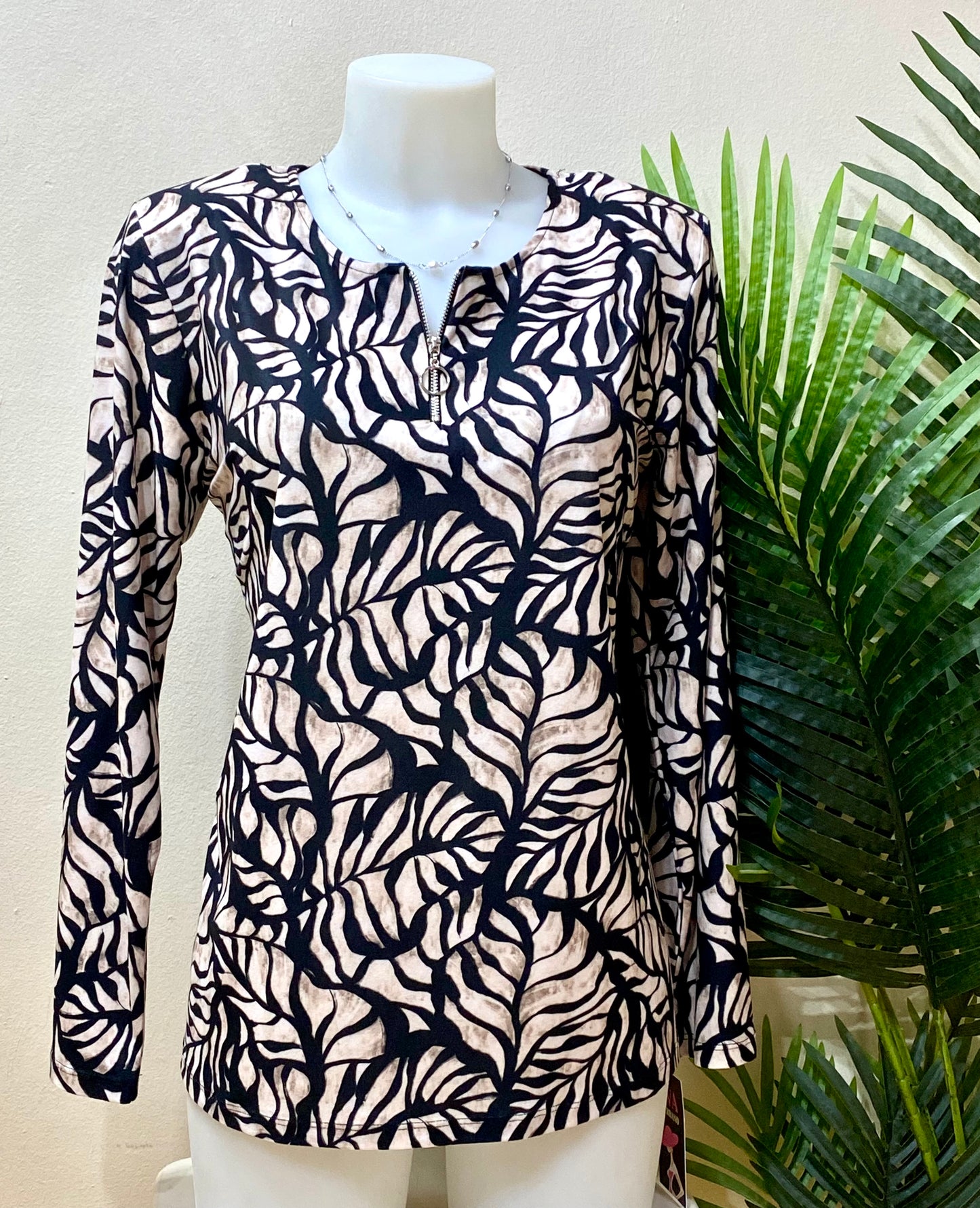 Camiseta cremallera escote