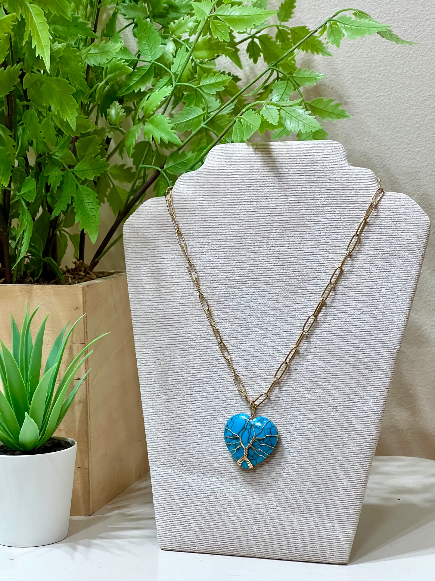 Collar acero y corazón de piedra