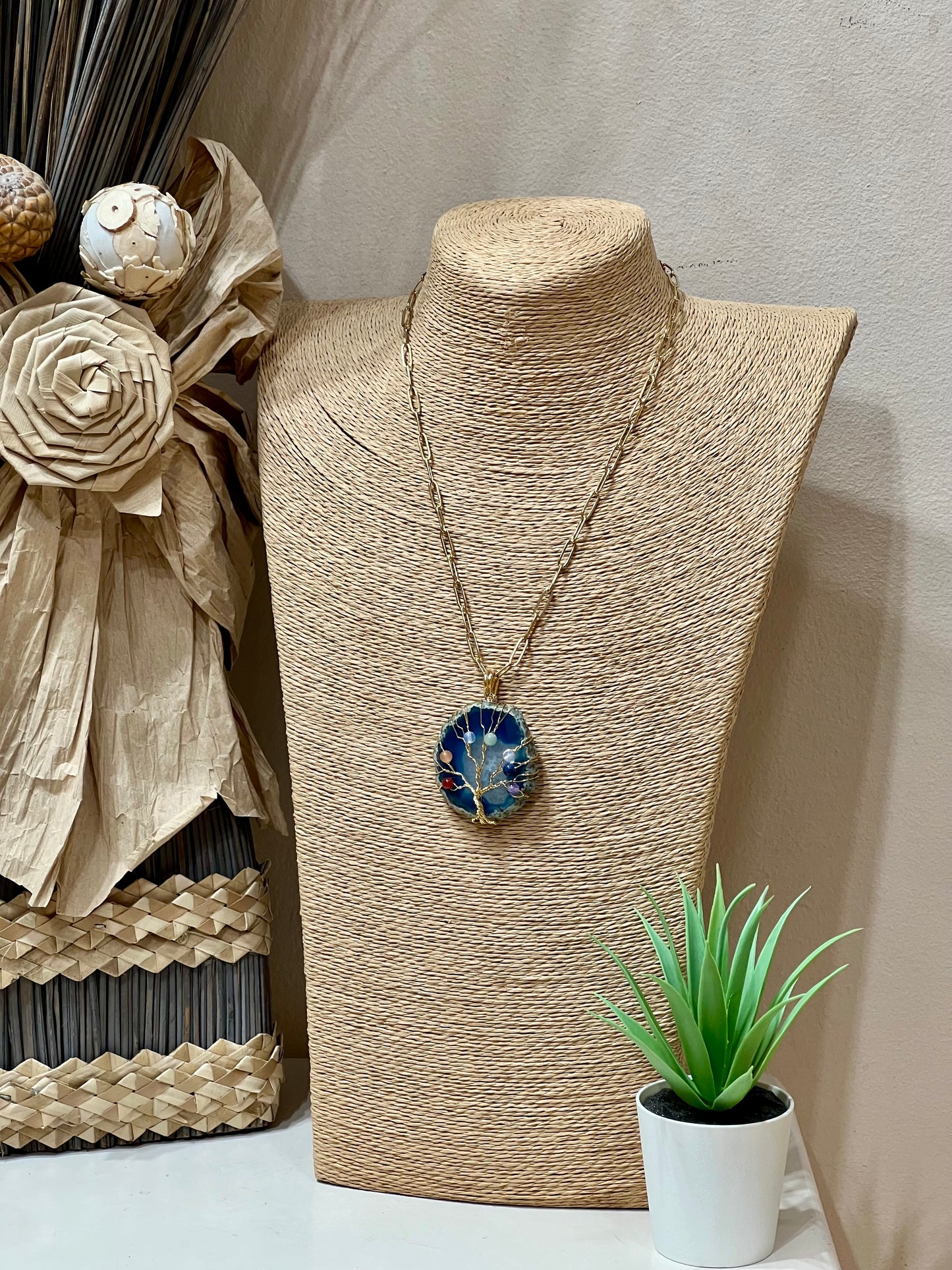 Collar acero piedra y árbol