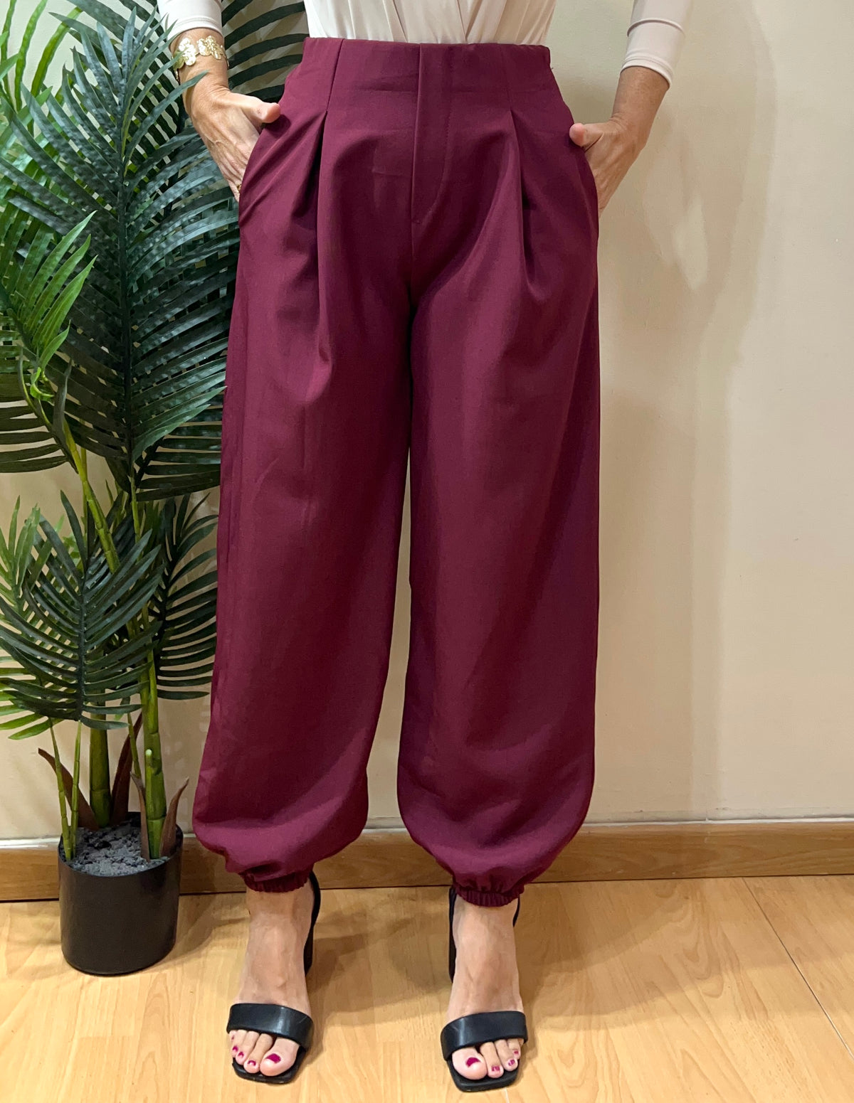 Pantalón bombacho pinzas