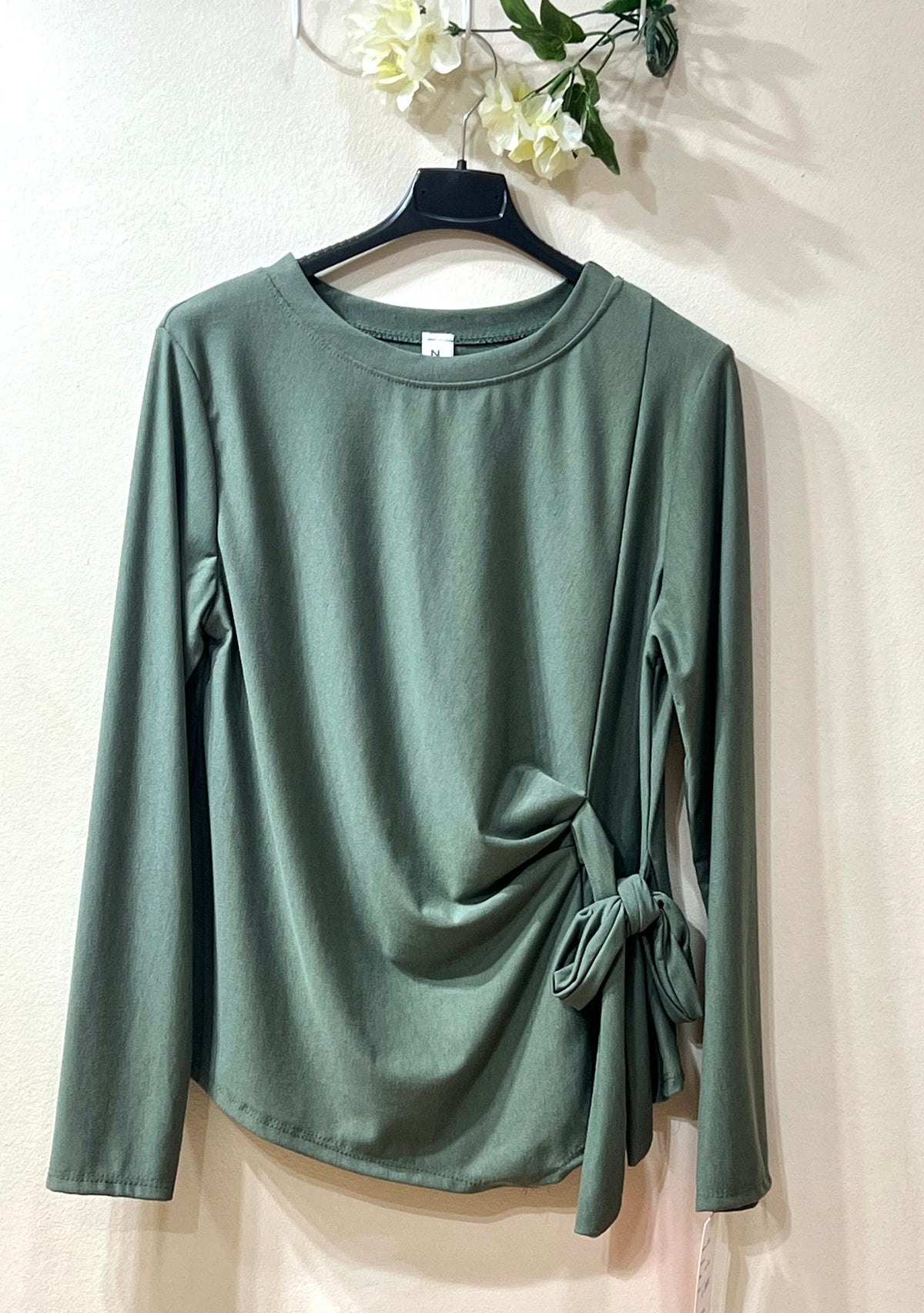 Camiseta nudo lateral