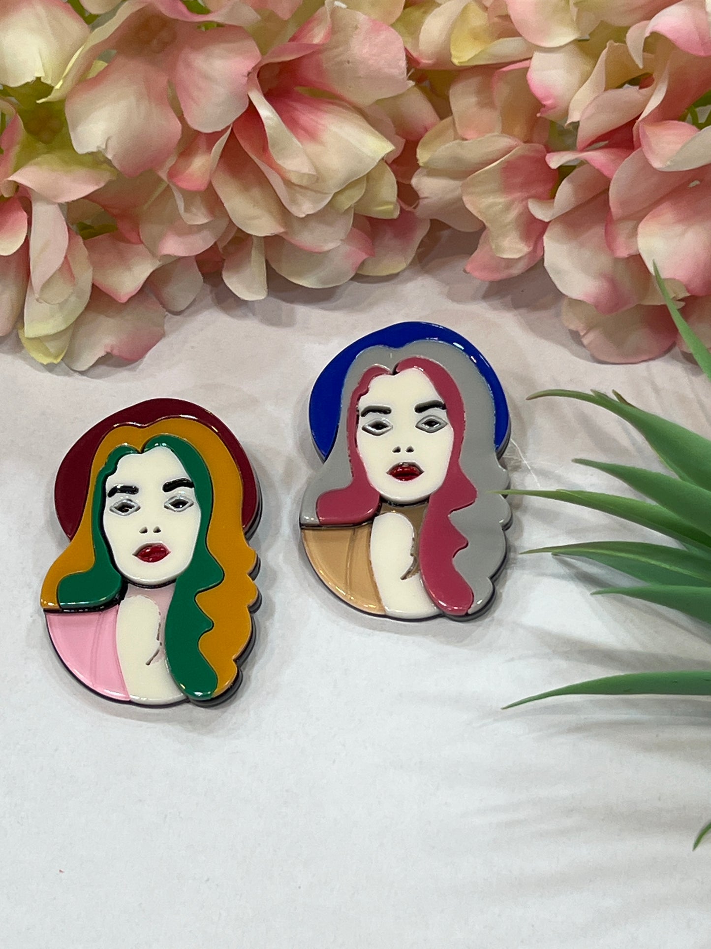 Broche muñeca con melena