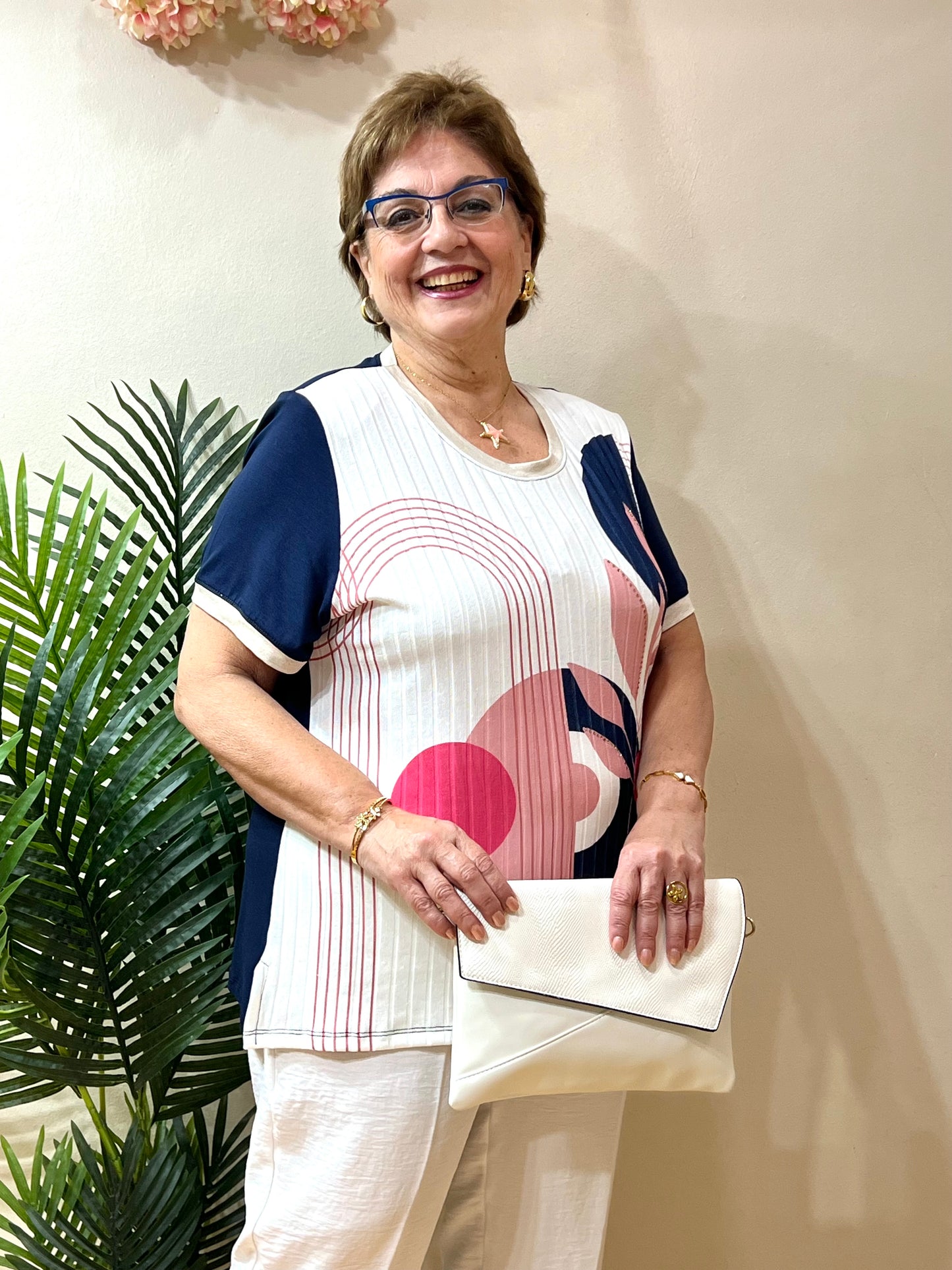 Camiseta círculos y hojas