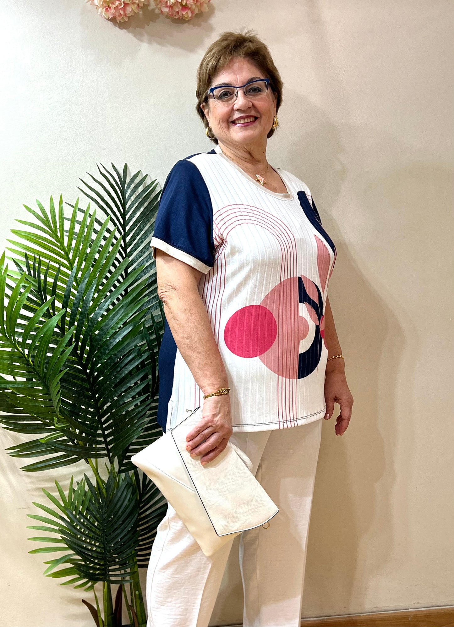 Camiseta círculos y hojas