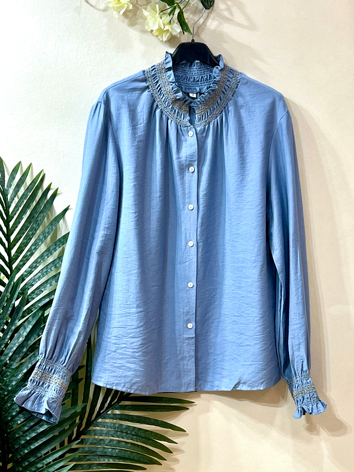 Blusa cuello frunce