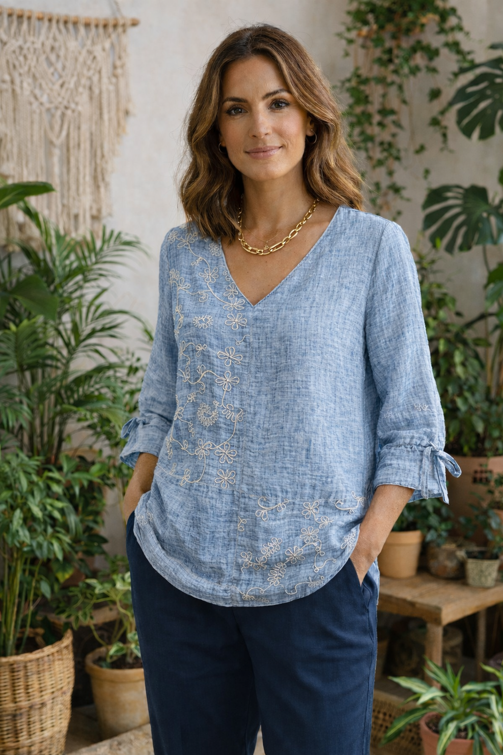Blusa bordados laterales