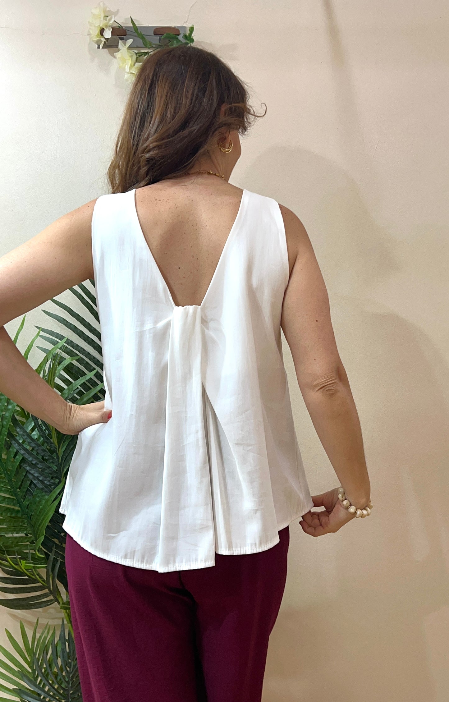 Blusa y lazo trasero