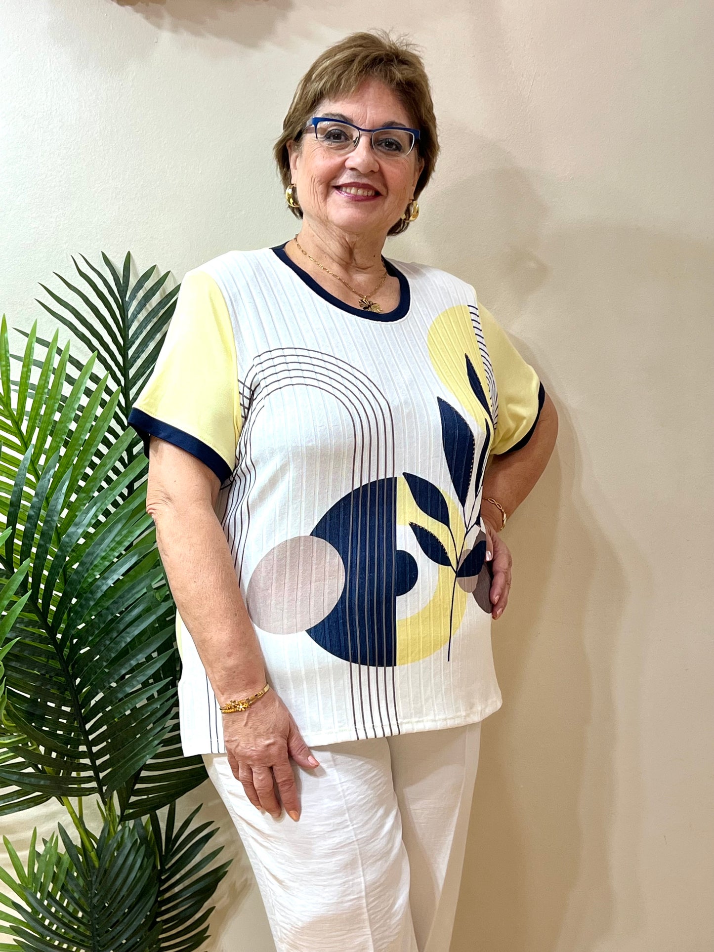 Camiseta círculos y hojas