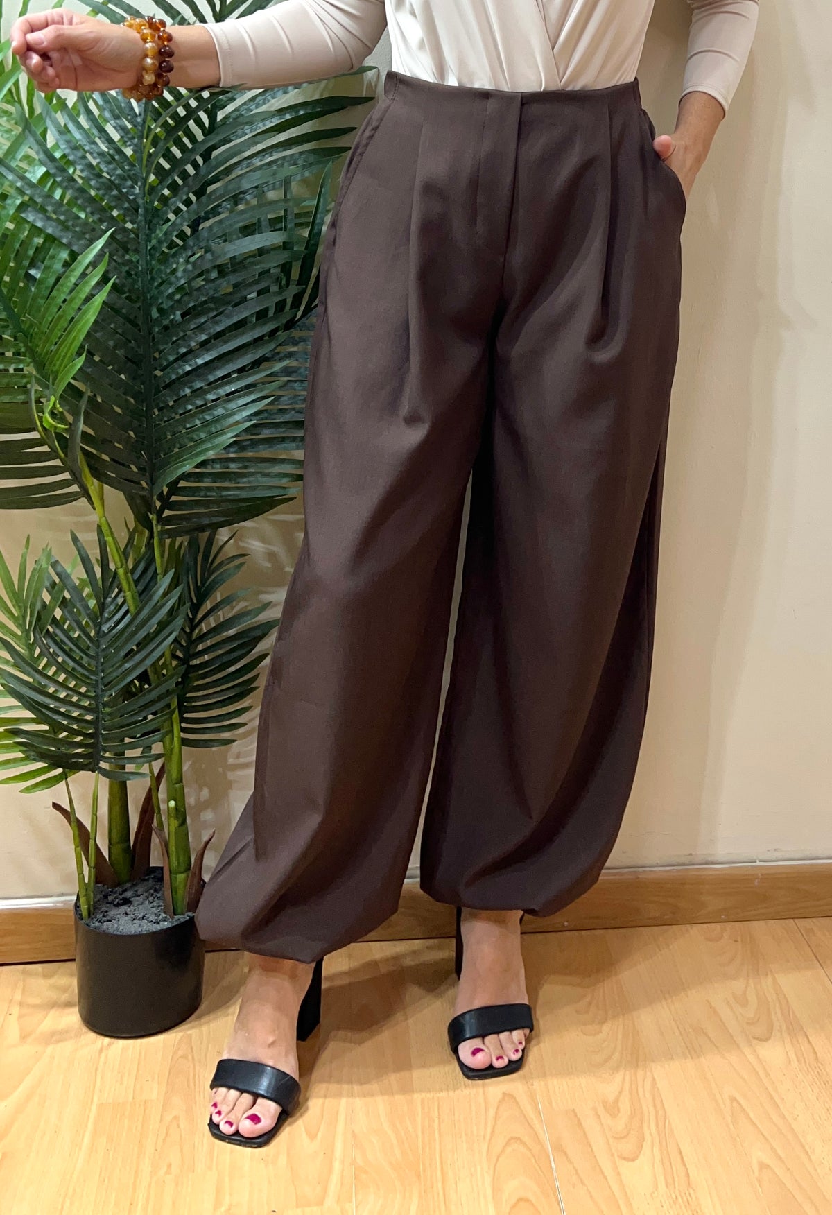 Pantalón bombacho pinzas