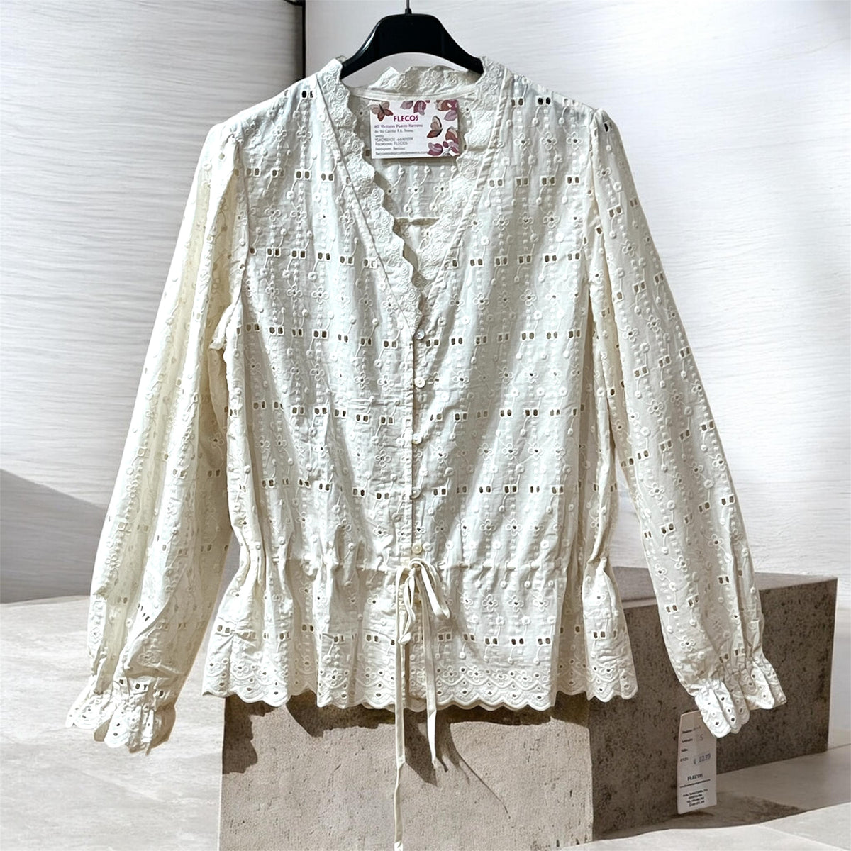 Blusa perforada