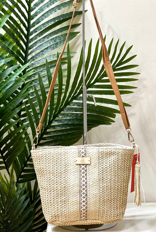 Bolso rafia y línea central