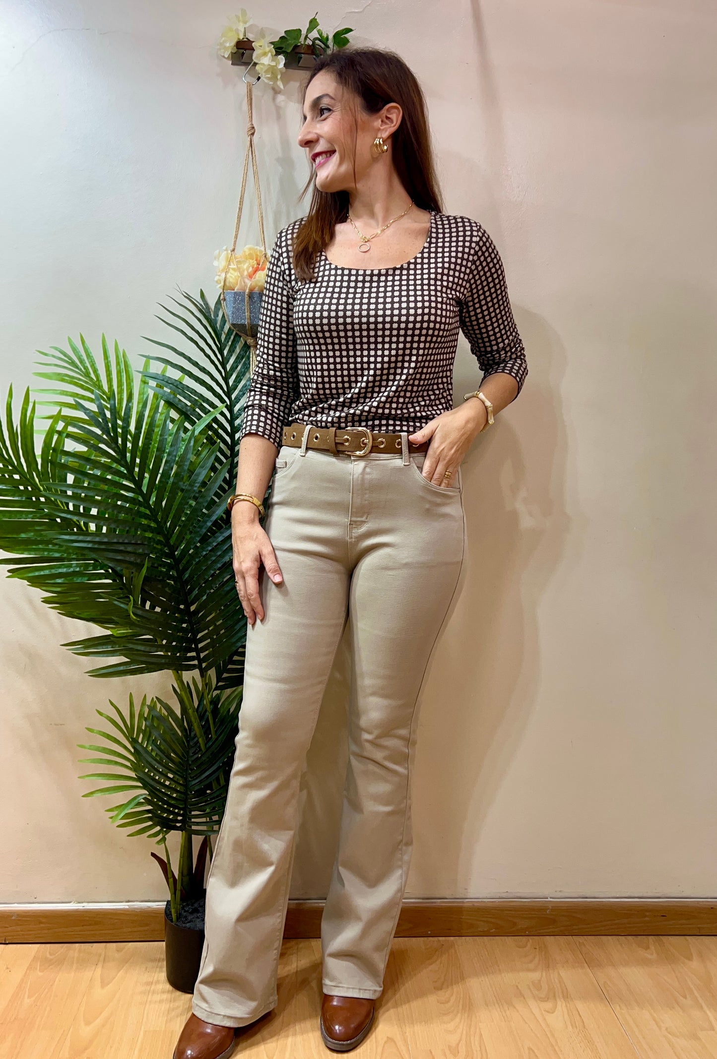 Vaqueros beig campana