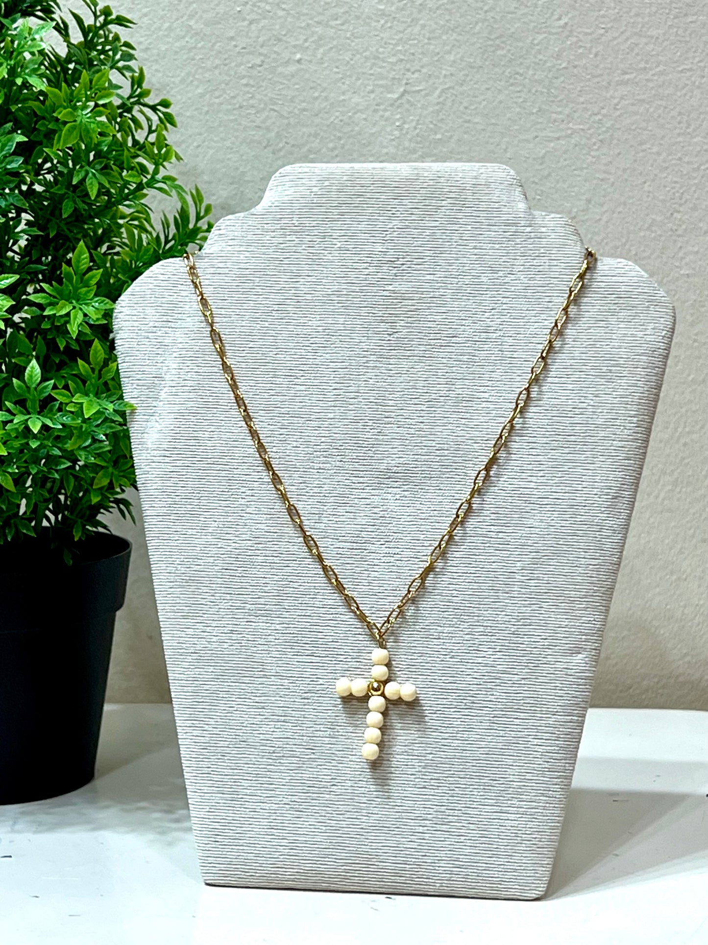 Collar acero con cruz bolitas