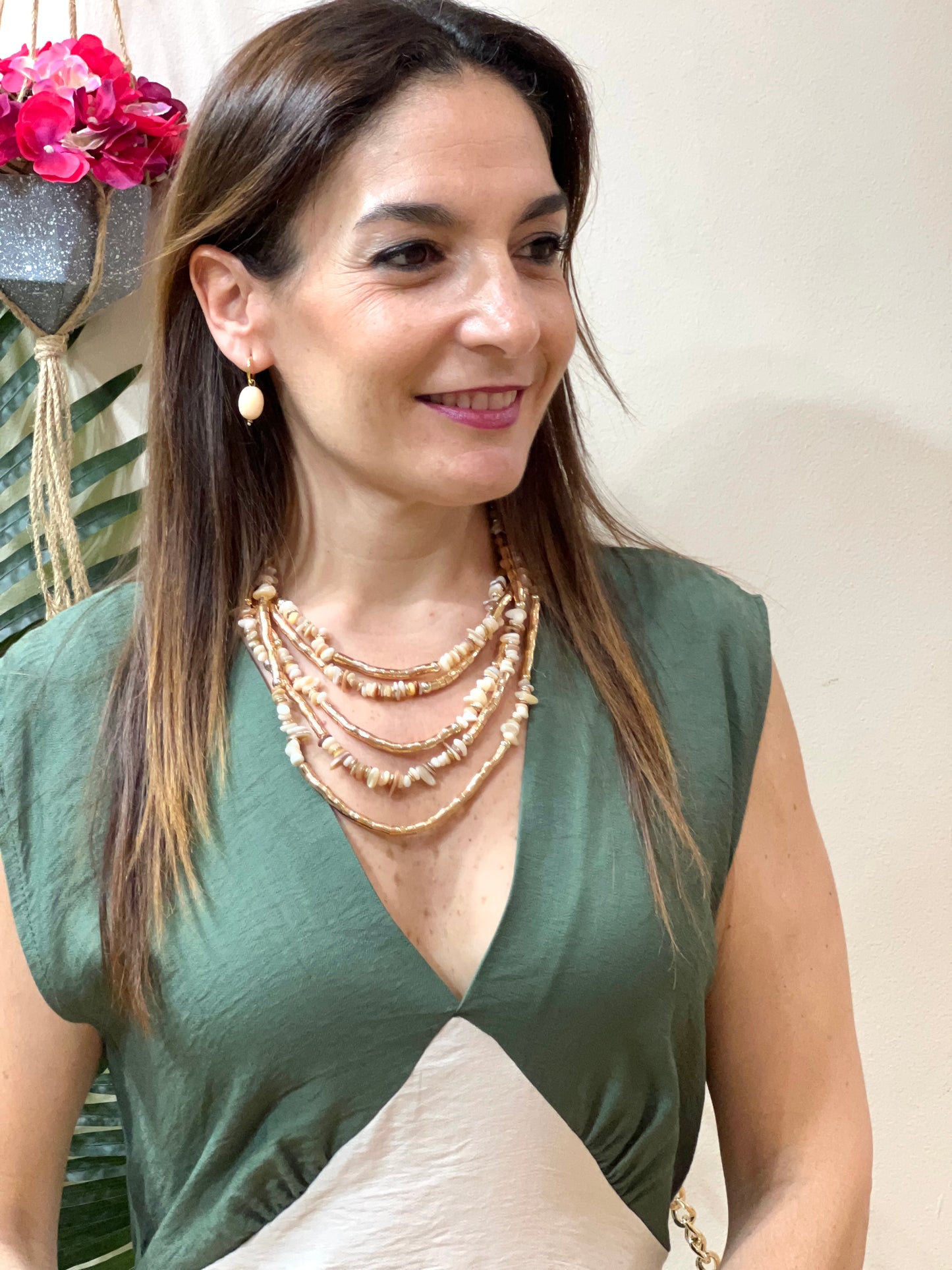 Maxi collar Style