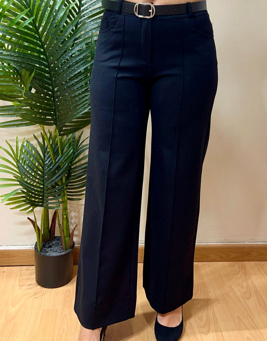 Pantalón recto y cinturón