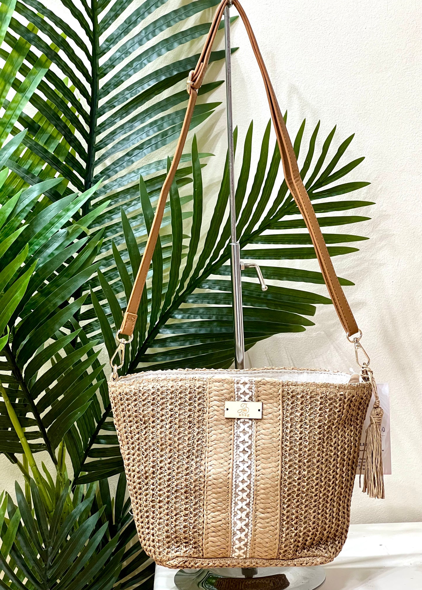 Bolso rafia y línea central